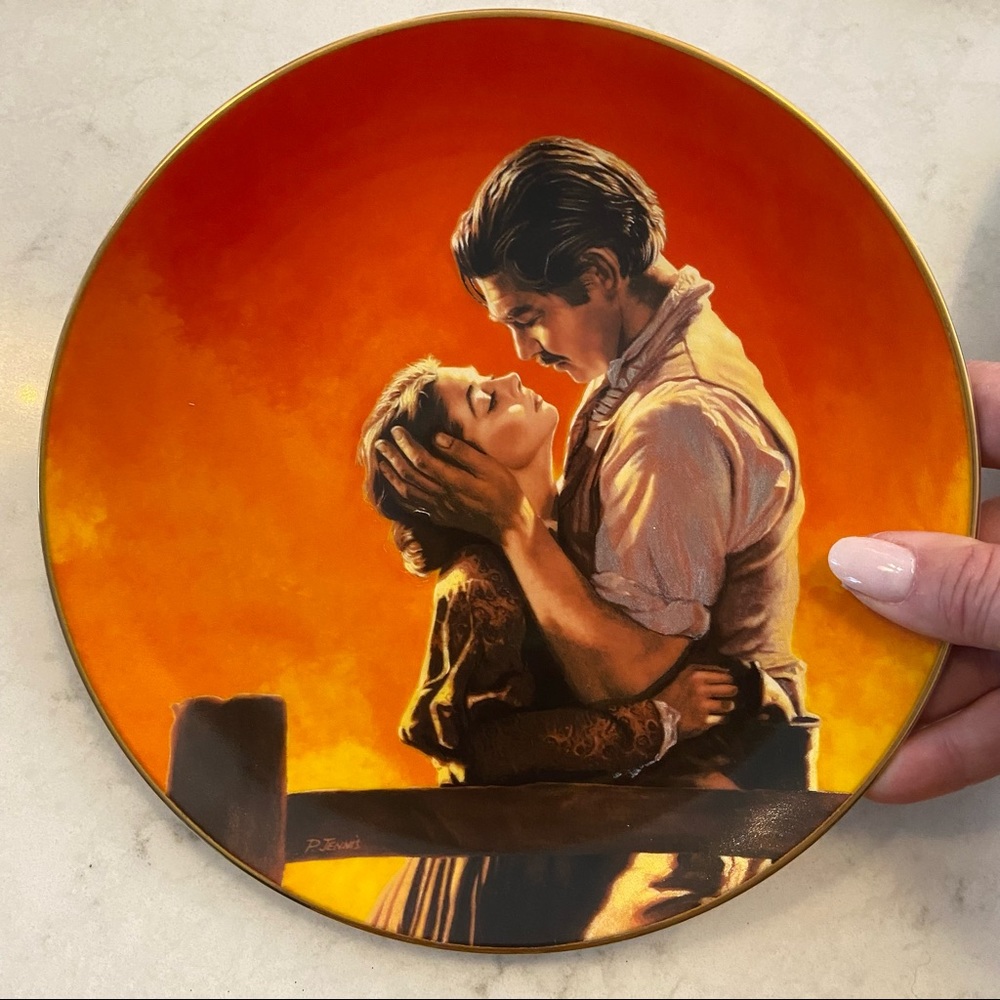 “Fiery Embrace” The Passions of Scarlett O’Hara Collector’s Plate